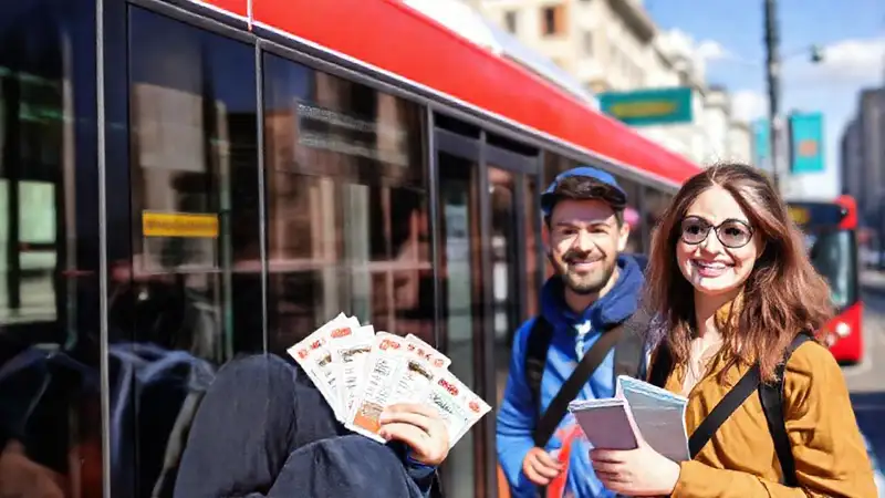Transporte público facilita un viaje feliz