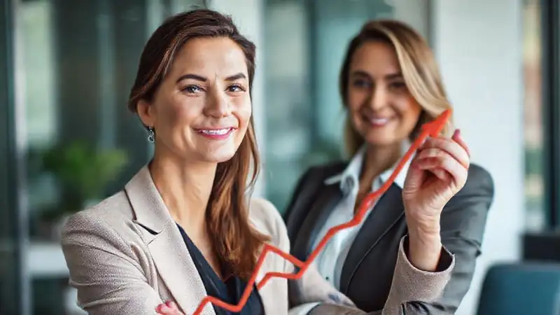 Una ejecutiva segura negocia con éxito